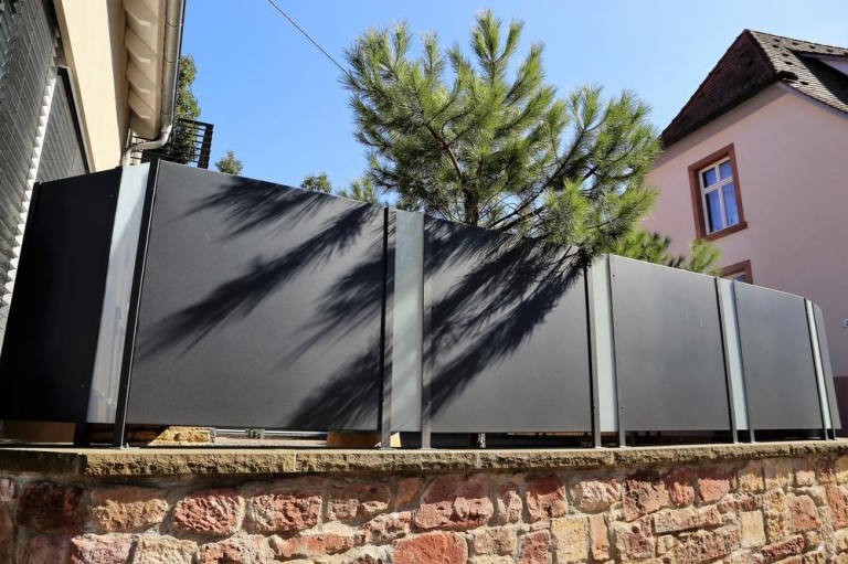 Quelle clôture choisir pour votre terrain à Moineville ?